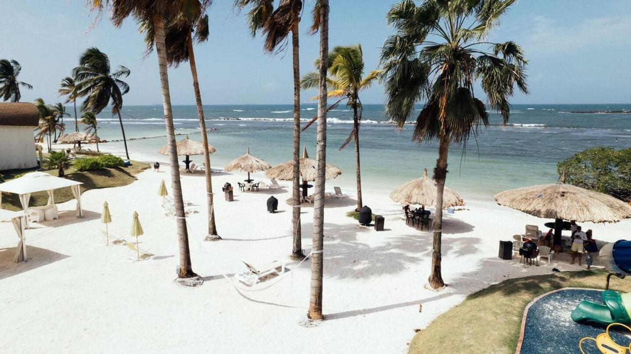 Amazinn Places Playa Escondida Maria Chiquita Exterior photo